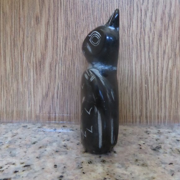 Carved STONE Cat Figurine Small (F43) - Picture 4 of 4